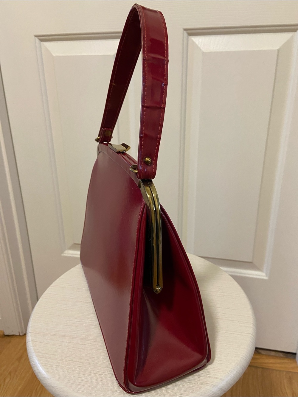 Structured Red Top-Handle Satchel - Picture 3 of 7